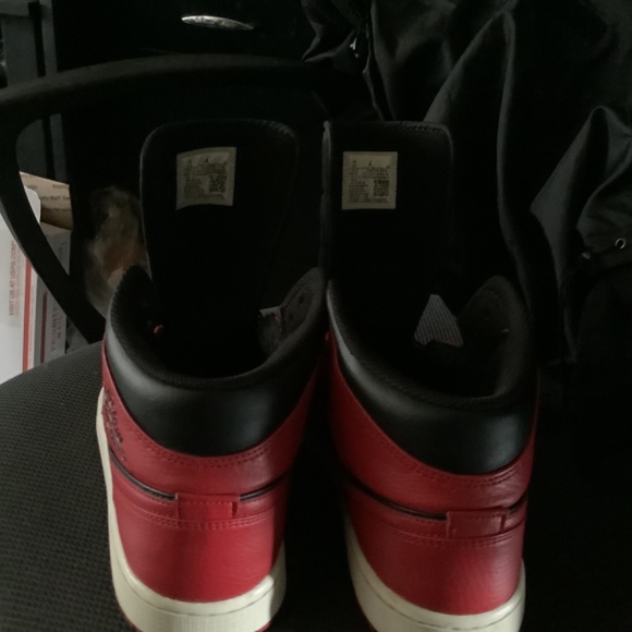 Men’s Retro Air Jordans High Tops size 9 main image 2